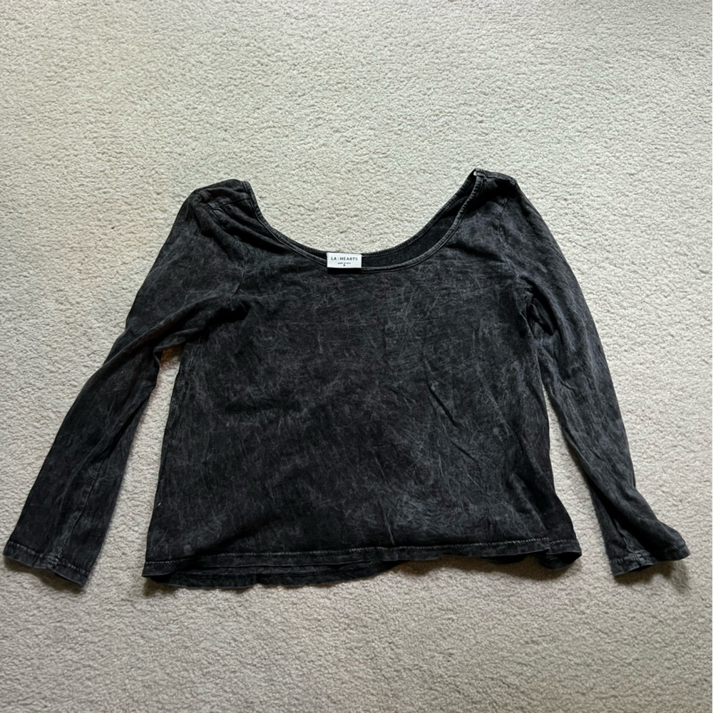 LA Hearts top